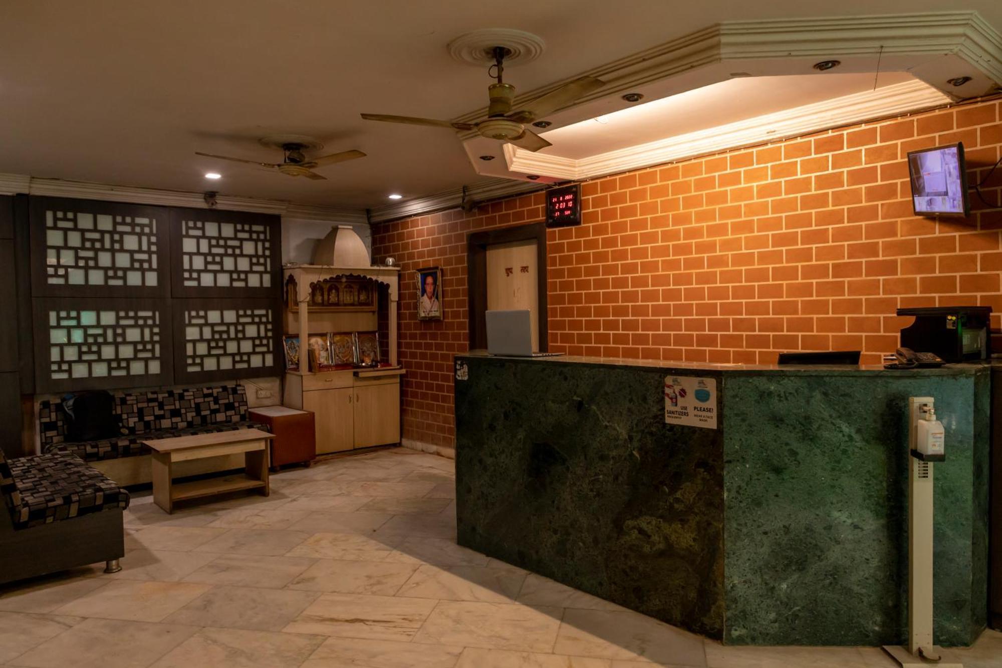 Adarsh Palace Hotel Bhopal Ngoại thất bức ảnh