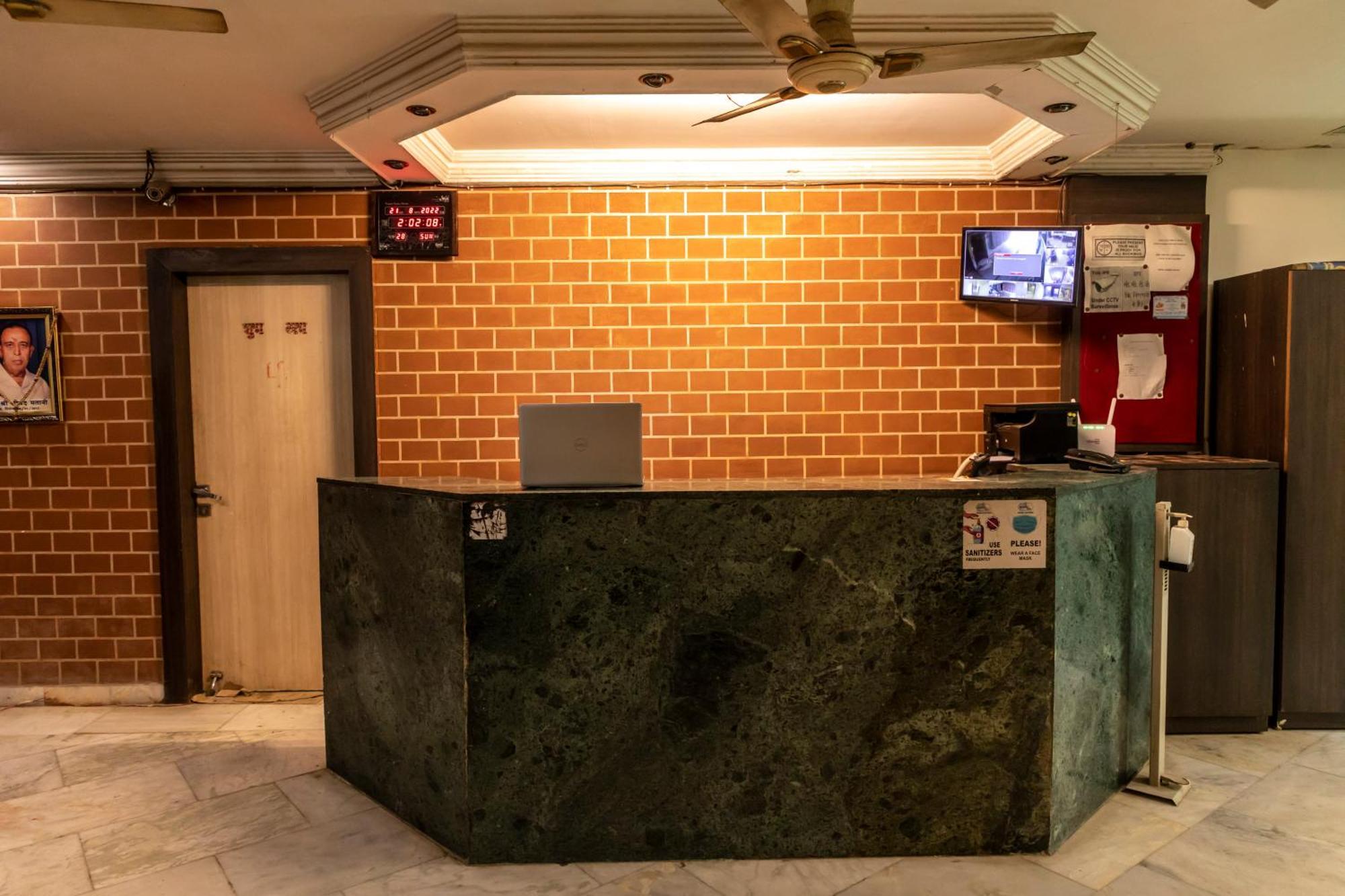 Adarsh Palace Hotel Bhopal Ngoại thất bức ảnh