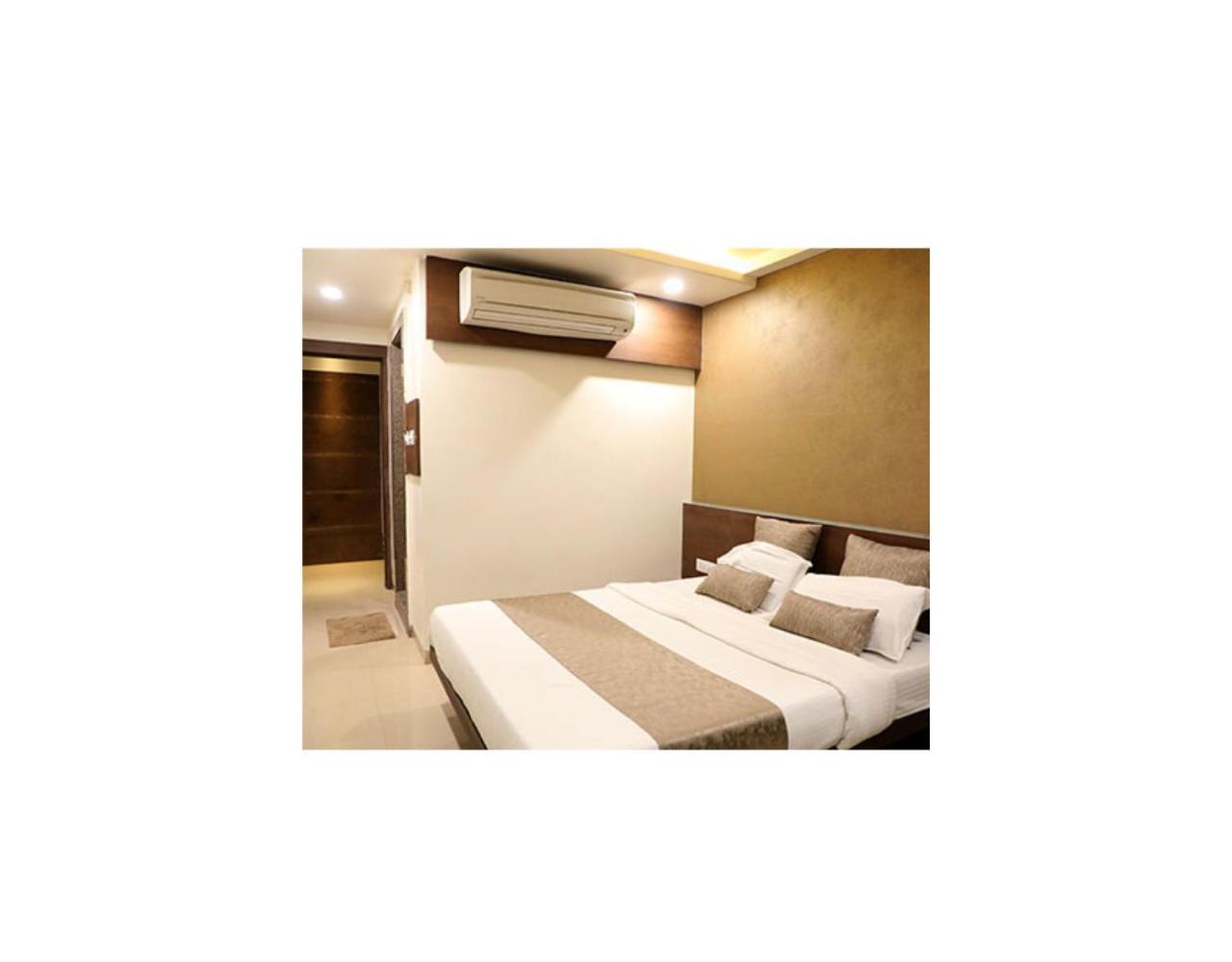 Adarsh Palace Hotel Bhopal Ngoại thất bức ảnh